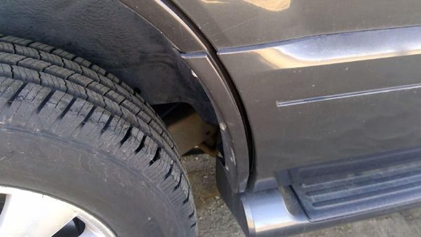 06-10 Mountaineer Passenger Right Rear Moulding On Quarter Panel Charcoal G5 — photo 4