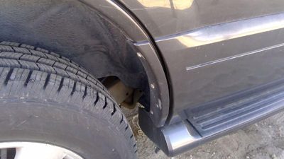 06-10 Mountaineer Passenger Right Rear Moulding On Quarter Panel Charcoal G5