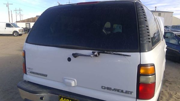 2005 Suburban 1500 Trunk/decklid/hatch/tailgate White 50U — photo 2