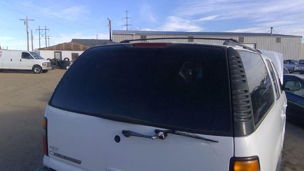 2005 Suburban 1500 Trunk/decklid/hatch/tailgate White 50U — photo 6