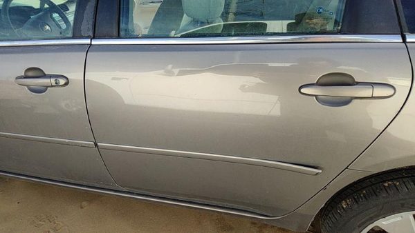 2006 Chevrolet Impala Rear Door LH Bronze 53U — photo 2