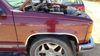 1999 GMC Yukon Fender RH Maroon