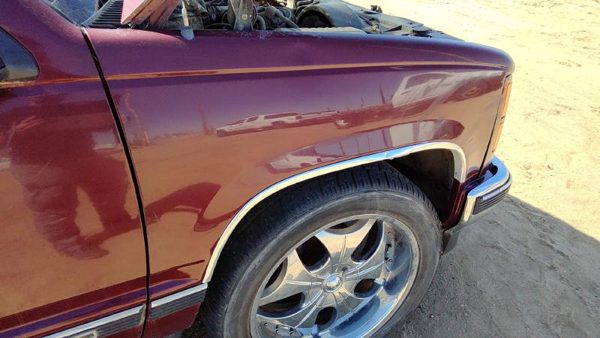 1999 GMC Yukon Fender RH Maroon — photo 6