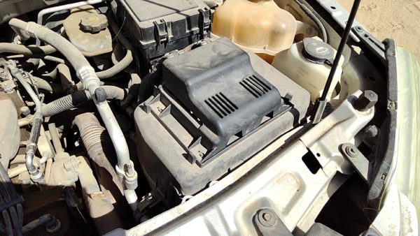 2007-2009 Chevy Equinox Complete Battery Box Mount Tray With Hold Down Oem 3.4L — photo 2