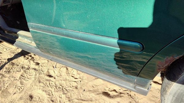 00-07 Taurus Driver Left Rear Moulding From Door Back Trim Strip Su Tropic Green — photo 1