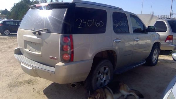 2007 GMC Yukon — vehicle photo 6