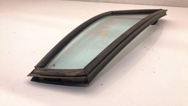 77-79 Lesabre Passenger Right Rear Vent Window Small Back Door Glass With Frame — photo 8