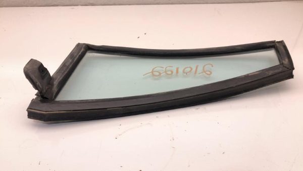 77-79 Lesabre Passenger Right Rear Vent Window Small Back Door Glass With Frame — photo 10