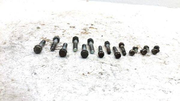 07 Tundra Set Of Bolts For Transmission Factory Hardware Fasteners 4.7L At 4X2 — photo 2