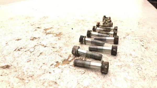 07 Tundra Set Of Bolts For Transmission Factory Hardware Fasteners 4.7L At 4X2 — photo 4