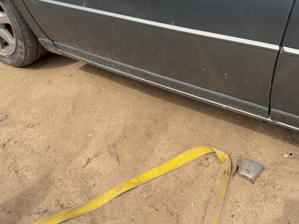 98-04 Seville Driver Left Lower Rocker Panel Moulding Oem Sedan Thunder Gray 88U — photo 3