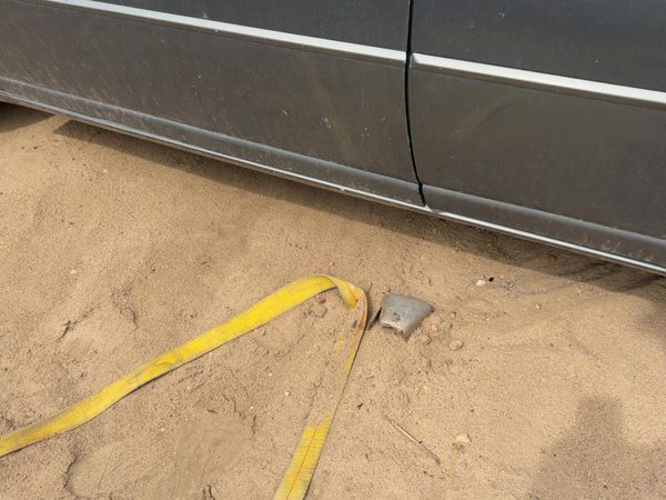 98-04 Seville Driver Left Lower Rocker Panel Moulding Oem Sedan Thunder Gray 88U — photo 4