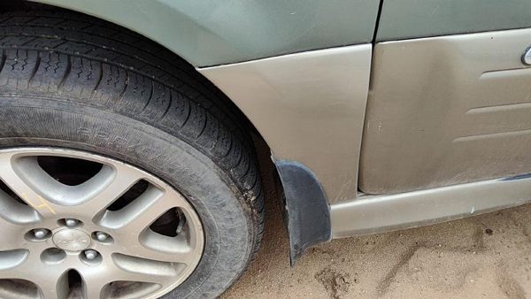 2000-2004 Legacy Outback Driver Left Moulding From Fender Oem Trim Strip — photo 5