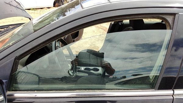 2006-2011 Ford Fusion Driver Left Front Side Window Door Glass Oem 6H6Z5421411A — photo 1