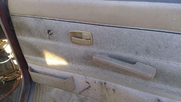 81-87 Isuzu Pup Pickup Passenger Right Front Inside Door Trim Panel Only Brown — photo 5