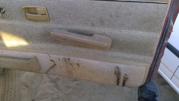 81-87 Isuzu Pup Pickup Passenger Right Front Inside Door Trim Panel Only Brown — photo 2