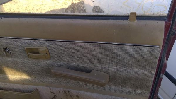81-87 Isuzu Pup Pickup Passenger Right Front Inside Door Trim Panel Only Brown — photo 8