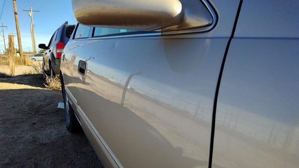 1998 Toyota Camry Front Door RH Gold — photo 2