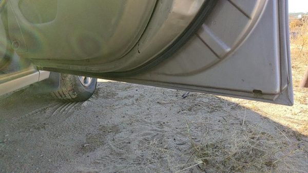 1998 Toyota Camry Front Door RH Gold — photo 7