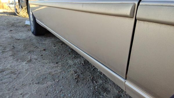1998 Toyota Camry Front Door RH Gold — photo 5