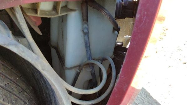 2008-2015 Nissan Rogue Windshield Washer Fluid Reservoir With Pump Wiper Tank — photo 2