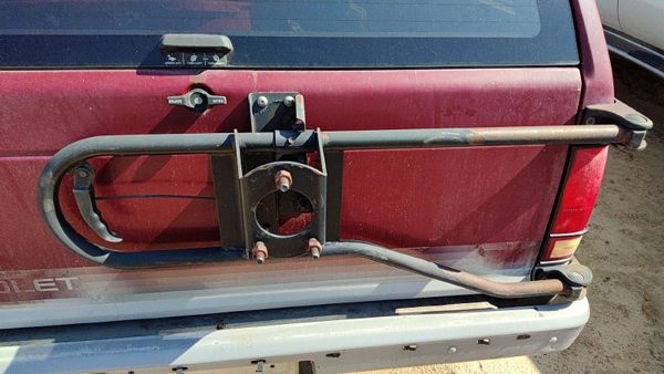 1993 Chevrolet S10 Blazer Trunk/decklid/hatch/tailgate Red — photo 4