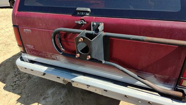 1993 Chevrolet S10 Blazer Trunk/decklid/hatch/tailgate Red — photo 3