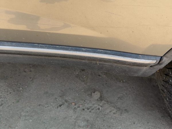 2003-2006 Infinity Fx45 Driver Left Rear Moulding From Door Oem Back Trim Strip — photo 3