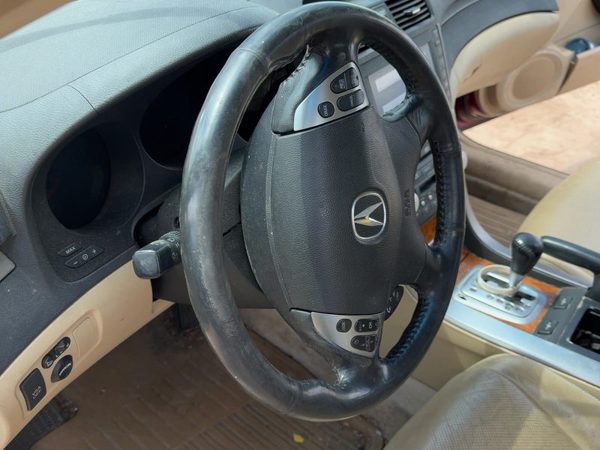 2005 Acura TL Steering Wheel Tan C — photo 2