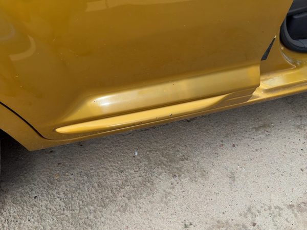 02-05 Pt Cruiser Passenger Right Rear Moulding From Door Oem Back Inca Gold Py6 — photo 1