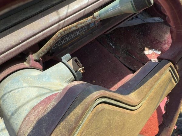1985-1987 Buick Park Ave Steering Column Assembly Oem Red 07839091 — photo 2