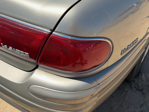 2001-2005 Buick Lesabre Passenger Right Outer Tail Light Brake Lamp Oem Rear — photo 3
