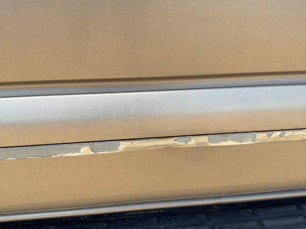 00-04 Suburban Passenger Rear Moulding From Door Back Trim Strip Pewter 11U — photo 7