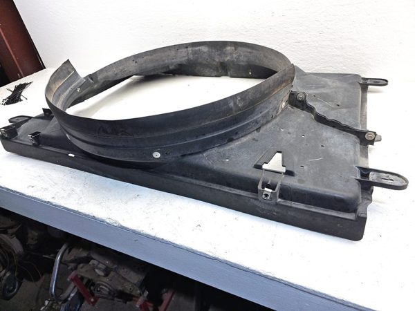 11-16 Ford F250 Upper Fan Cooling Shroud Radiator Housing Oem 6.7L Powerstroke — photo 9