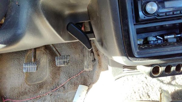 1995-1997 Nissan Hardbody Parking Brake Handle Assembly Oem Emergency Ebrake — photo 2