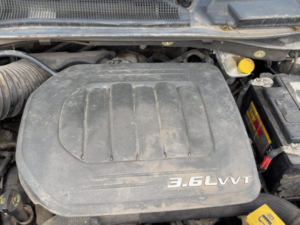 2011-2016 Chrysler Town & Country Engine Cover Top Plastic Shield Oem 3.6L — photo 4