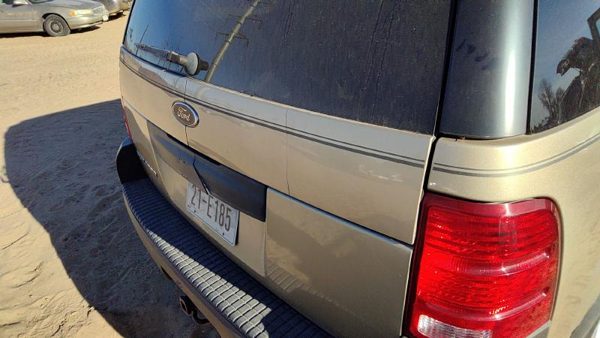 2003 Ford Explorer Trunk/decklid/hatch/tailgate B2 Harvest Gold — photo 3