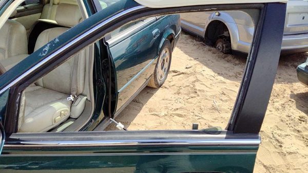 1998-2004 Cadillac Seville Driver Left Front Side Window Door Glass Oem 25734408 — photo 1