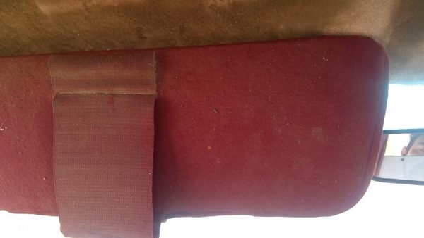 1988-1991 Gmc Sierra 2500 Driver Left Sun Visor Oem Red — photo 5