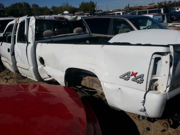 2004 Chevrolet Silverado 2500 HD Misc. Engine Part 399.GM8N04 Positive Battery — photo 5