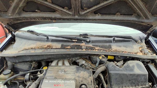 98-03 Toyota Sienna Windshield Wiper Cowl Vent Trim Panel Oem Cover — photo 2