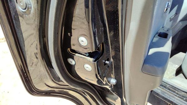2007-2010 Nissan Sentra Driver Left Rear Door Latch With Rods/Cables Oem Back — photo 3