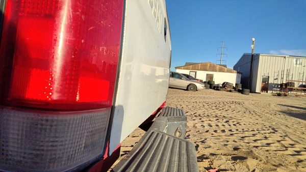 1986-1997 Nissan Hardbody Tailgate Oem 9340092G30 — photo 4