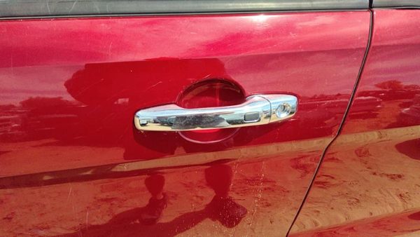 2014 Ford Explorer Outside Door Handle LH Ruby Red Rr — photo 5