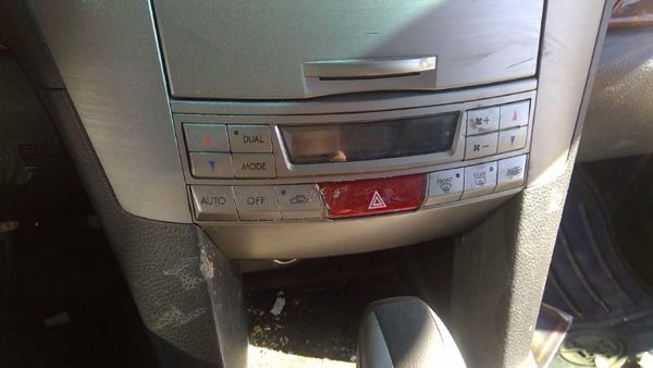 10-14 Outback Temperature Control Module In Dash Heater Ac Head Unit Auto Temp — photo 2
