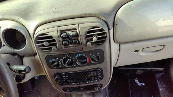 2002 Chrysler Pt Cruiser Trim Bezel Around Radio Surround Dash Panel Oem — photo 4