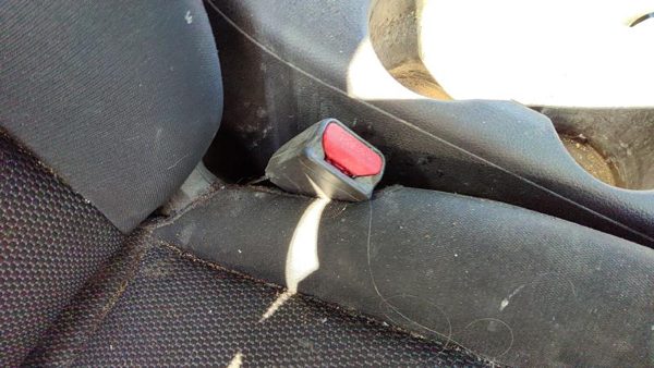 13-19 Sentra Passenger Right Front Seat Belt Buckle Receiver Oem Charcoal G — photo 2