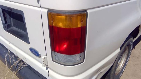 1992-2004 Ford Van E150 Passenger Right Tail Light Oem Brake Lamp Rear — photo 3