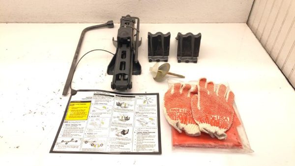 95-05 Chevy S10 Blazer Complete Jack Assembly Factory Set Kit Lug Wrench — photo 1