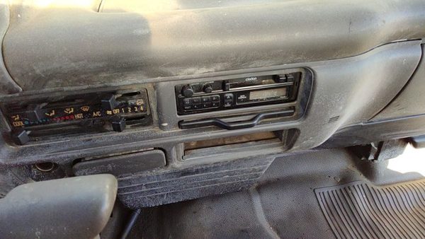 1992-1998 Isuzu Npr Center Dash Heater Vent Assembly Oem Ac Gray — photo 4